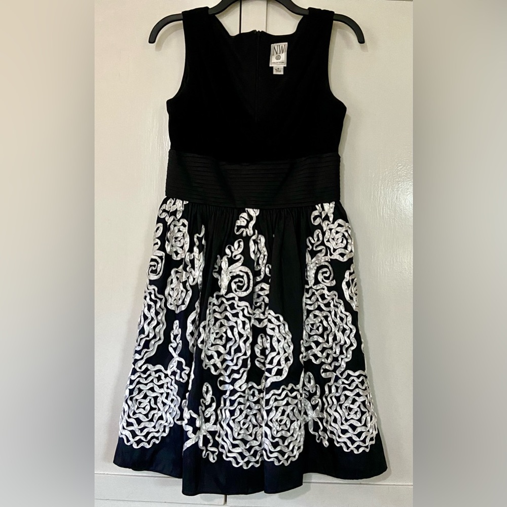 NW Collections Fancy White and Black Floral Dress